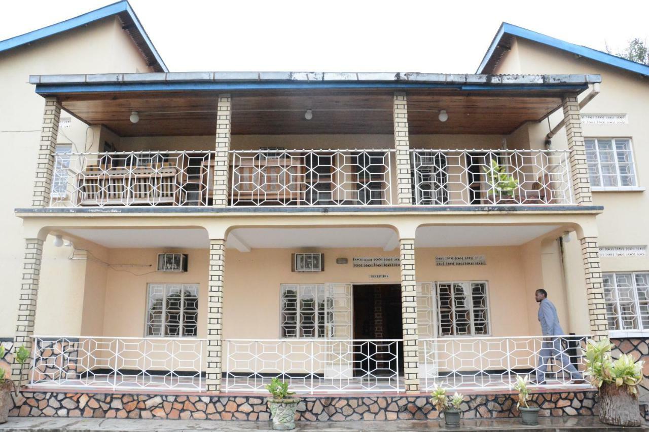 Rwenzori International Hotel คาเซเซ ภายนอก รูปภาพ